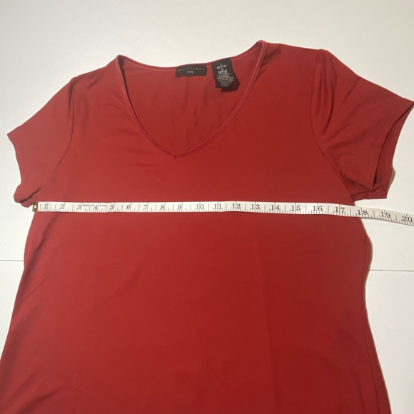 Apostrophe short sleeve V-neck top size L petite - Picture 3 of 4